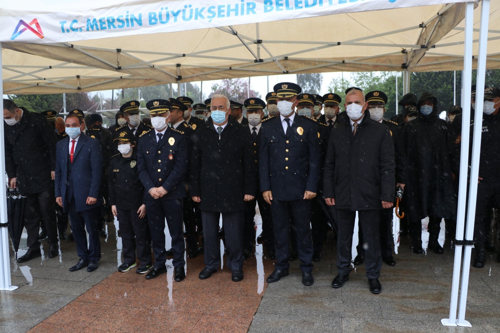 Polis Haftası, Mersin’de yağmur altında sade bir törenle kutlandı